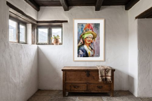«La Joven de Potosí», cuadro original de Alicia Prado, colgado en salón en casona colonial de Cuenca